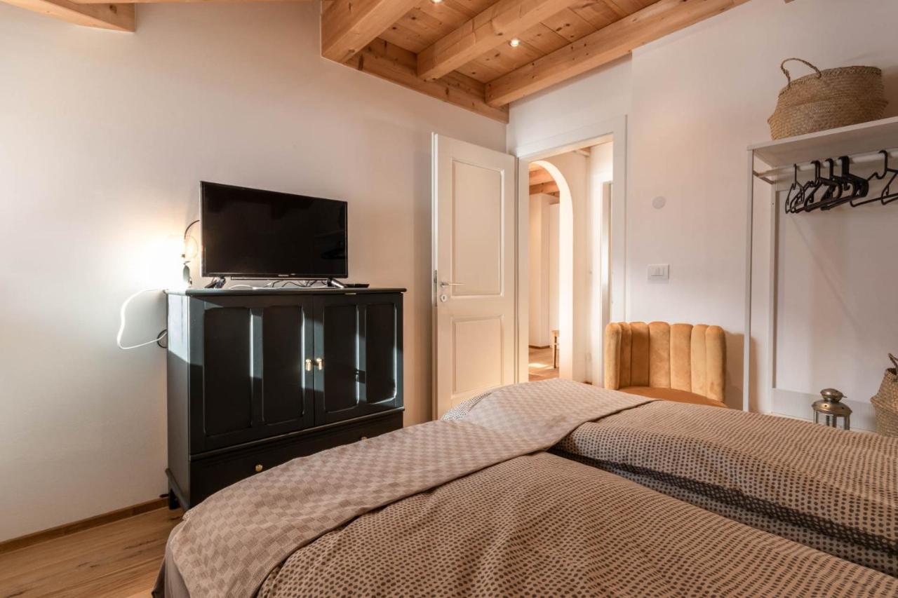 Apartament Casa Flora Dobbiaco Zewnętrze zdjęcie